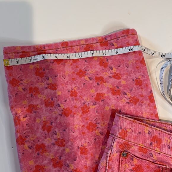 BDG Urban Outfitters Pink Floral High-Rise Flare Jeans Size 31 Urban Chic - Picture 7 of 13